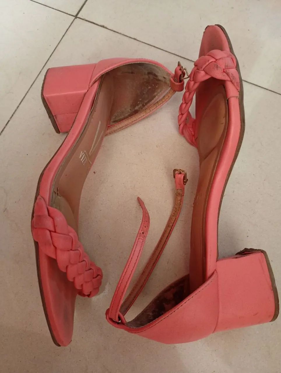 Vendo Sandália Vizzano. - Foto 3