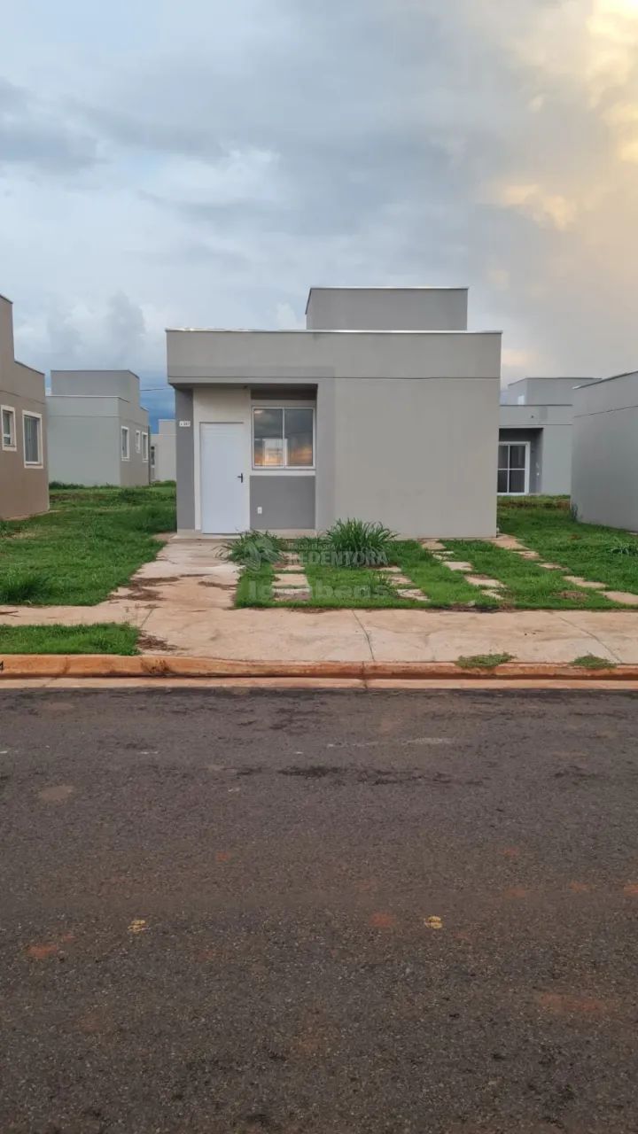 Casa com 2 dormitórios e 1 vaga de garagem - Foto 2