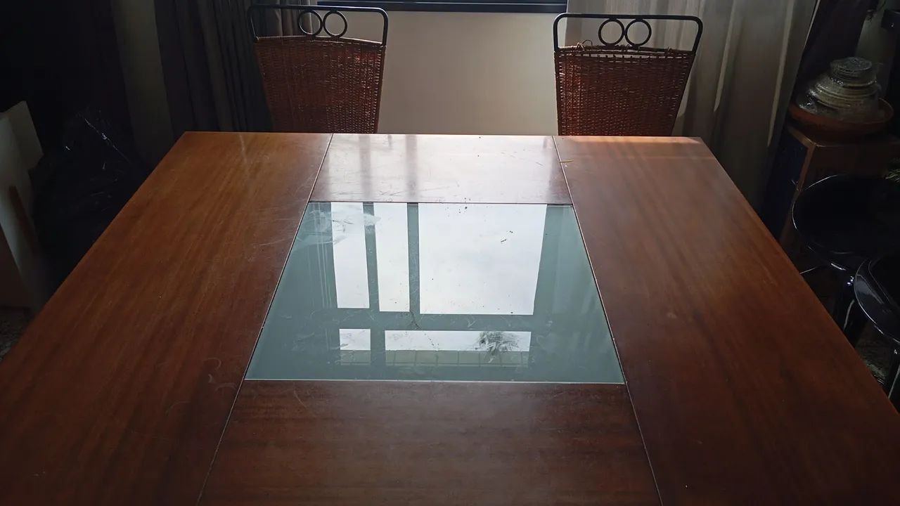 Mesa de sala em madeira maciça  - Foto 2