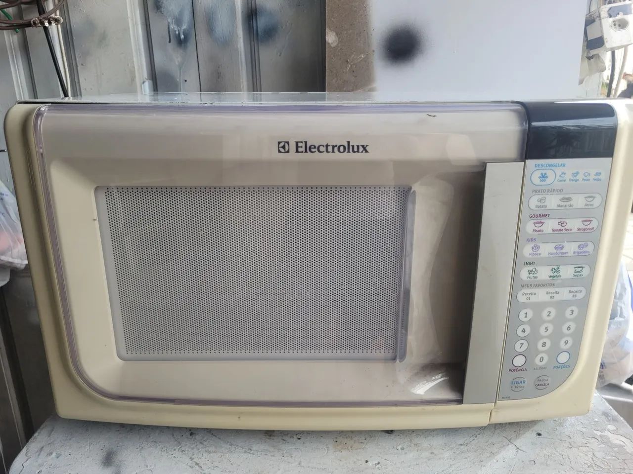 Microondas eletrolux 32 litros