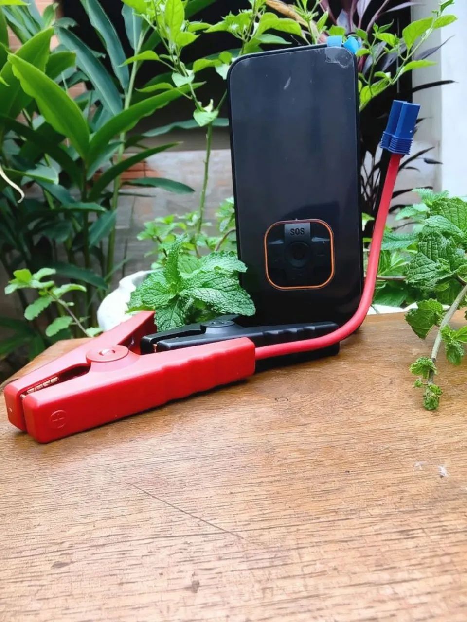 Auxiliar de Partida + Compressor de Pneu Portátil 4 em 1 - Foto 3