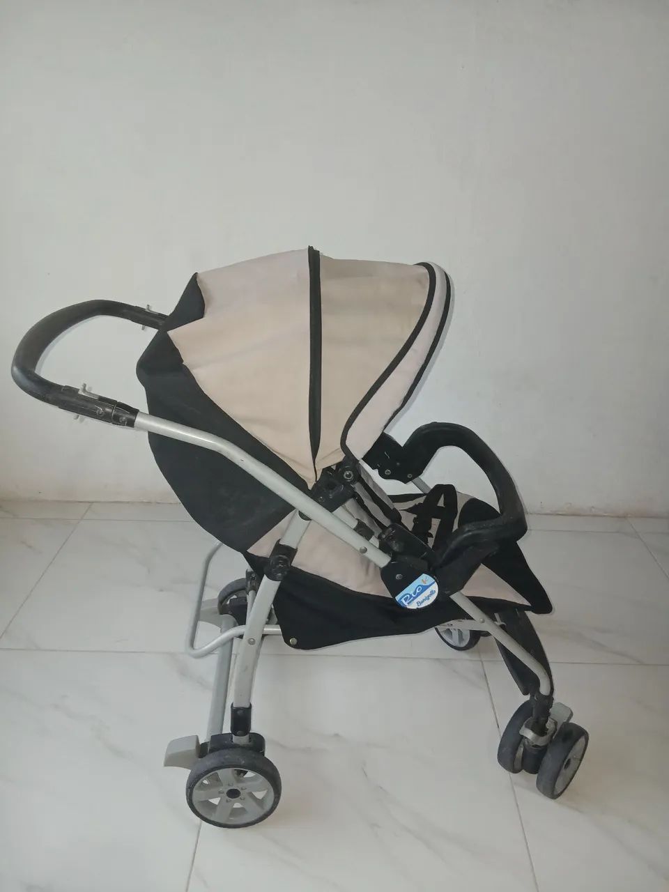Vendo carrinho de bebê - Foto 2