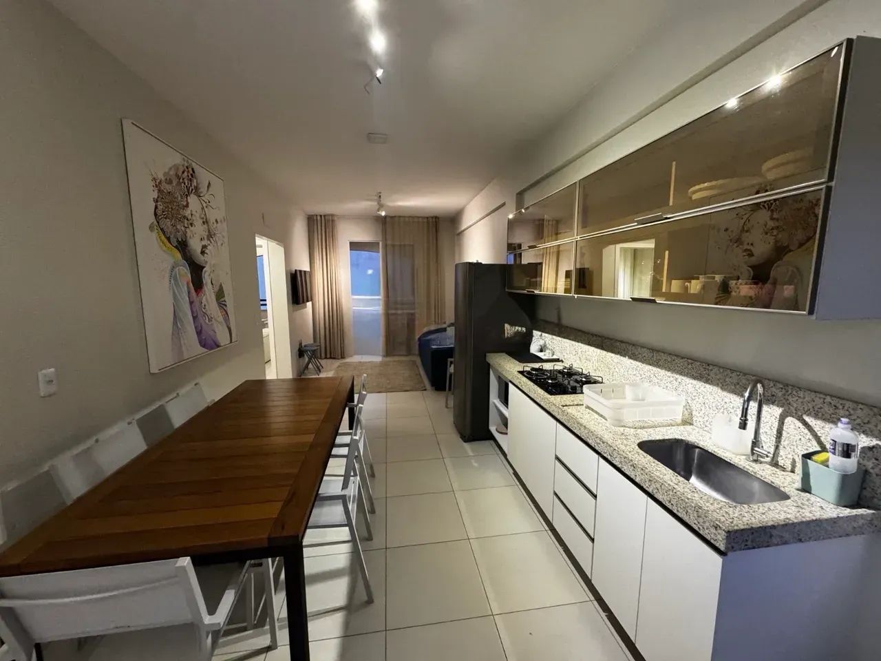 Oportunidade com 68m2. Sendo 2 quartos do lado da Praia - Foto 2