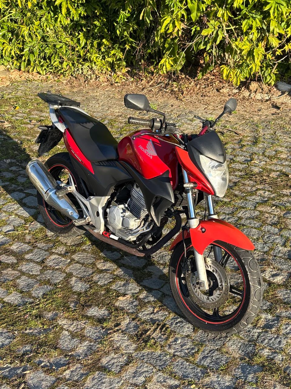 Honda CB300R 2011 Revisada
