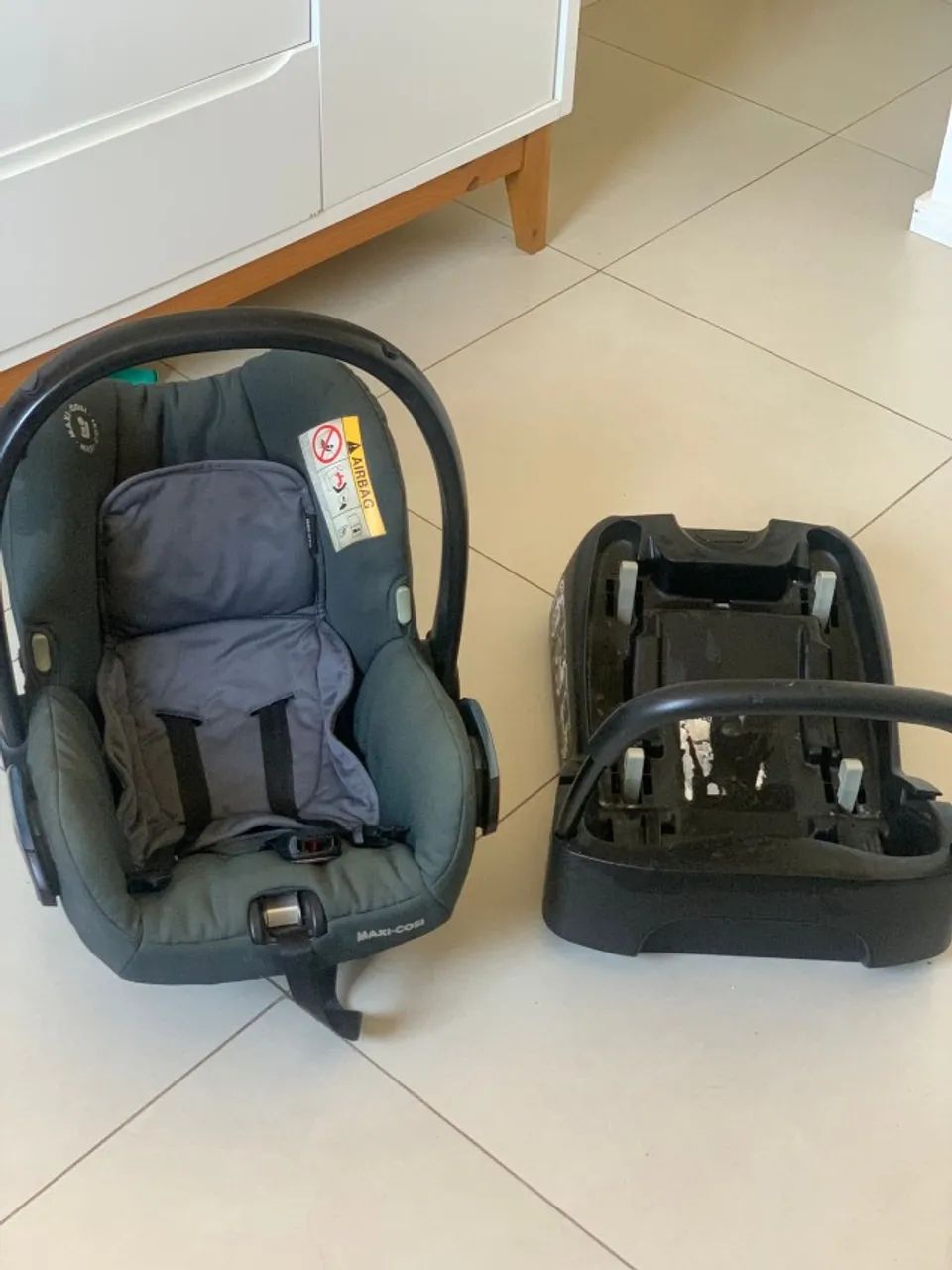 Bebe conforto Maxi Cosi Original com base inclusa - Foto 5
