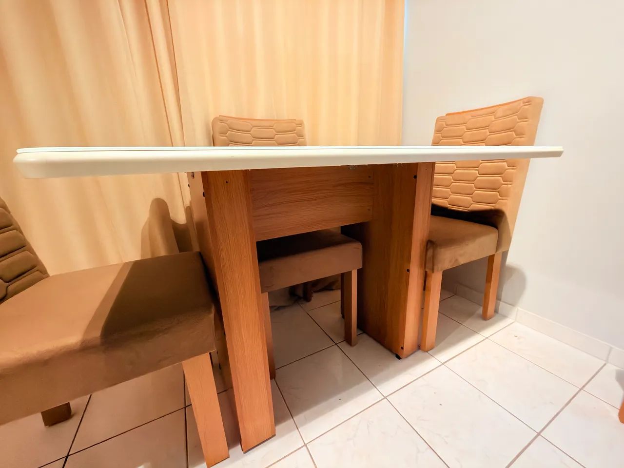 Mesa 4 cadeiras  - Foto 3