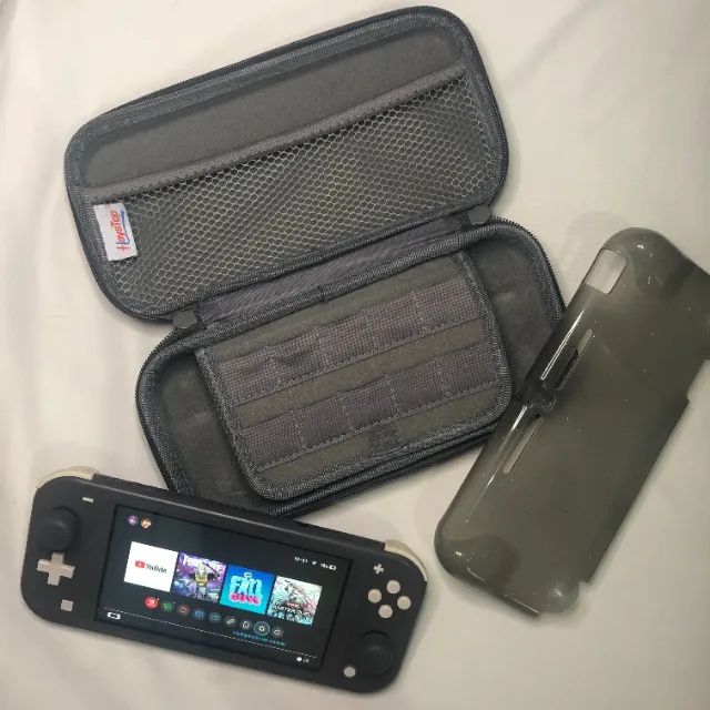 Nintendo Switch Lite Cinza - Pouco uso (Completo c/ Capa e Case)