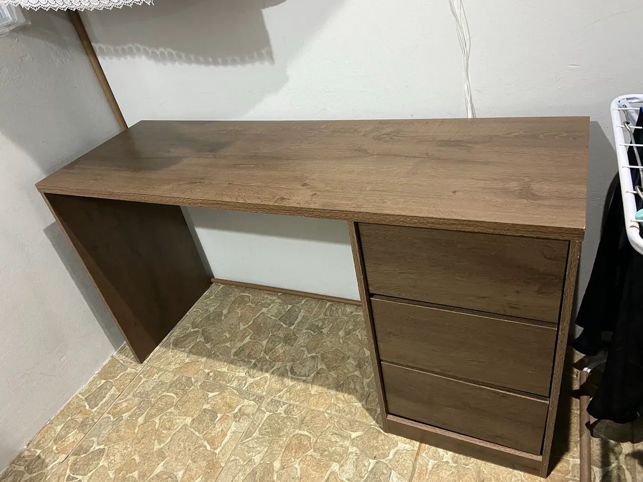 Escrivaninha com 3 gavetas  - Foto 3