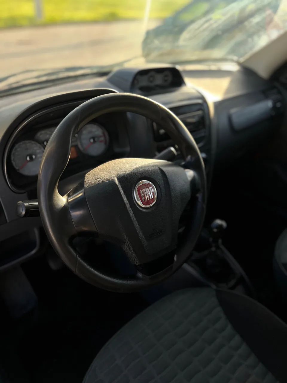 Fiat Strada Adventure1.8/ 1.8 Locker Flex CD 2013 - Foto 3