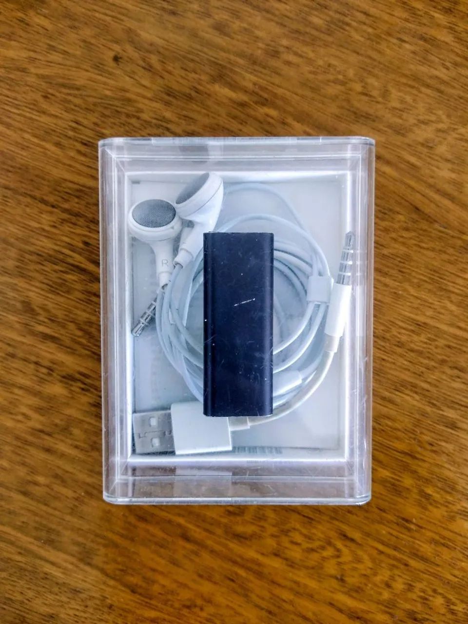 IPod Shuffle 4GB Black  (3° geração ) - Foto 6