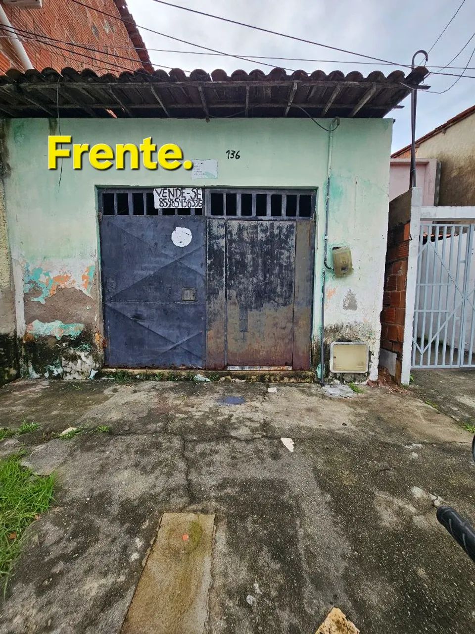 Casa bem Localizada. 