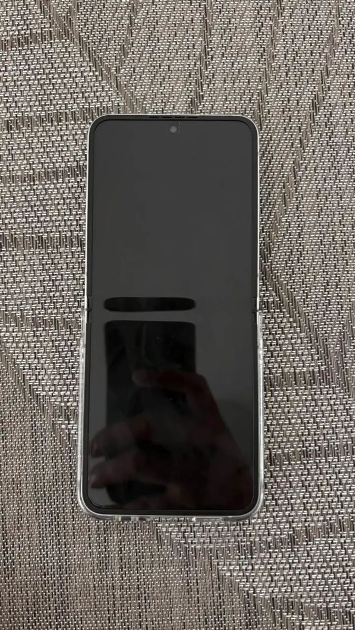 Samsung Galaxy Z Flip 6 - Foto 2