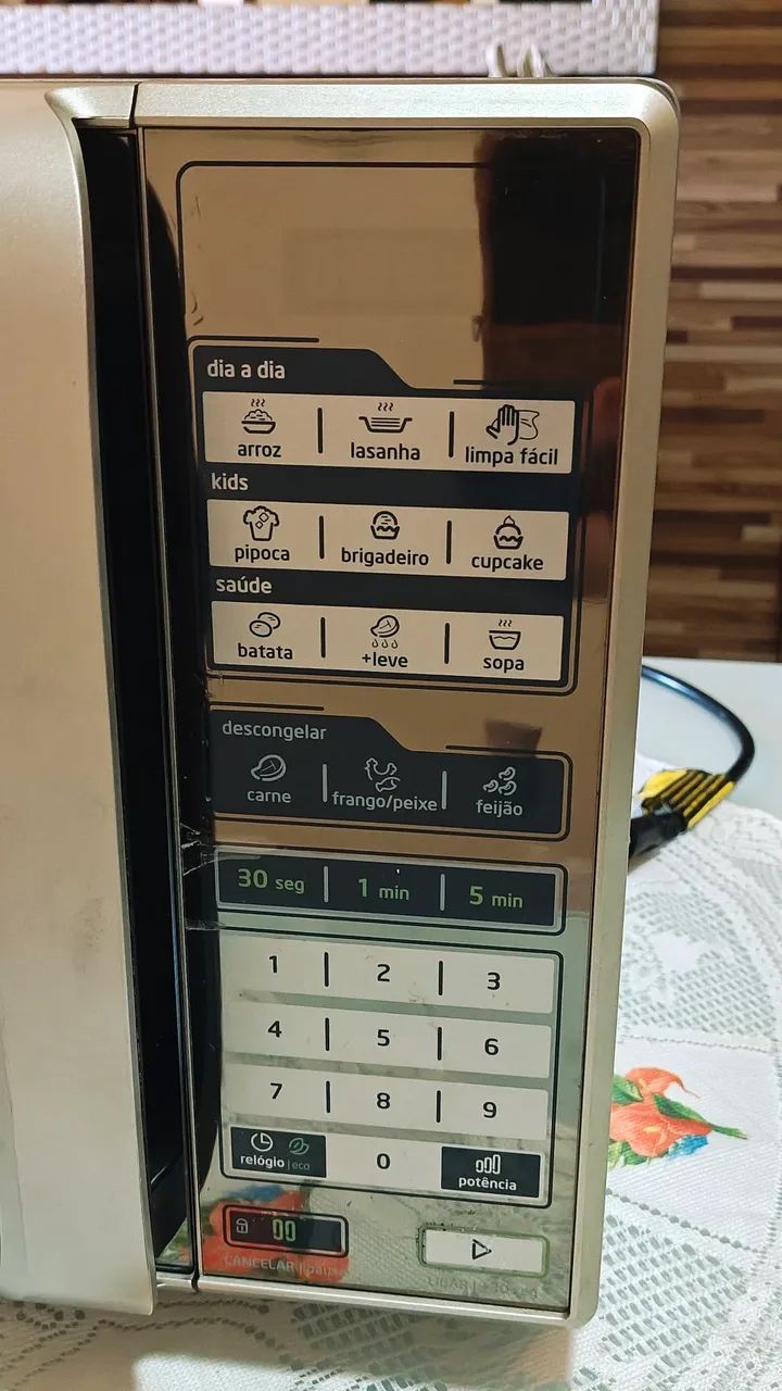 Microondas Midea espelhado - Foto 3