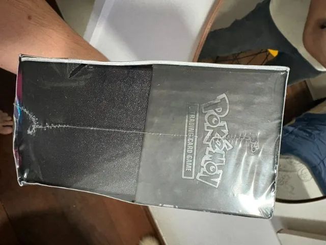 ETB Mega Evolução Pitch Black (LACRADA) - Foto 3
