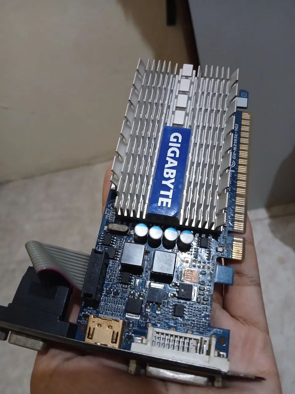 placa de vídeo Gt210 2g - Foto 2