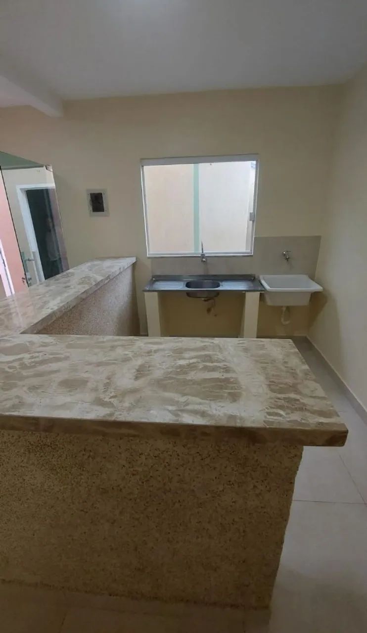 Alugo Sobrado de fundos - Impecável  - Foto 2