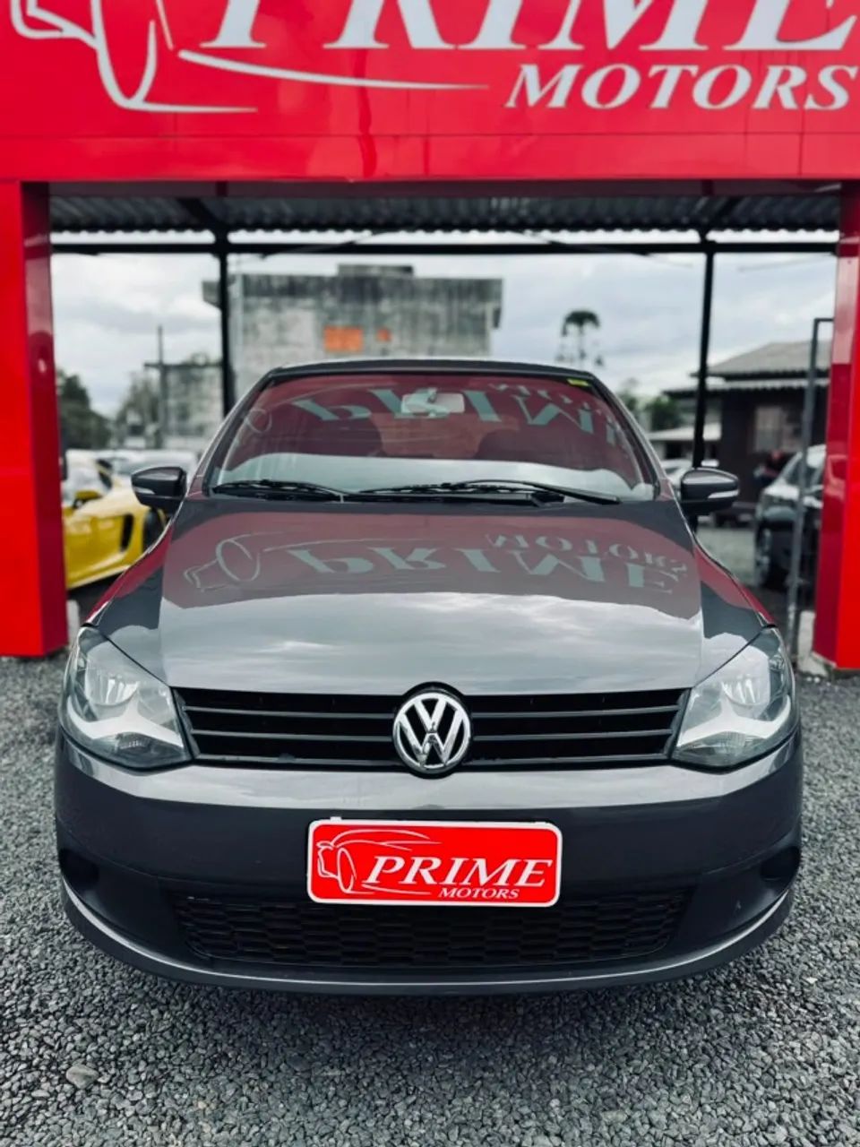 Volkswagen Fox 1.0 MI Total Flex 8V 5P 2011 - Foto 2