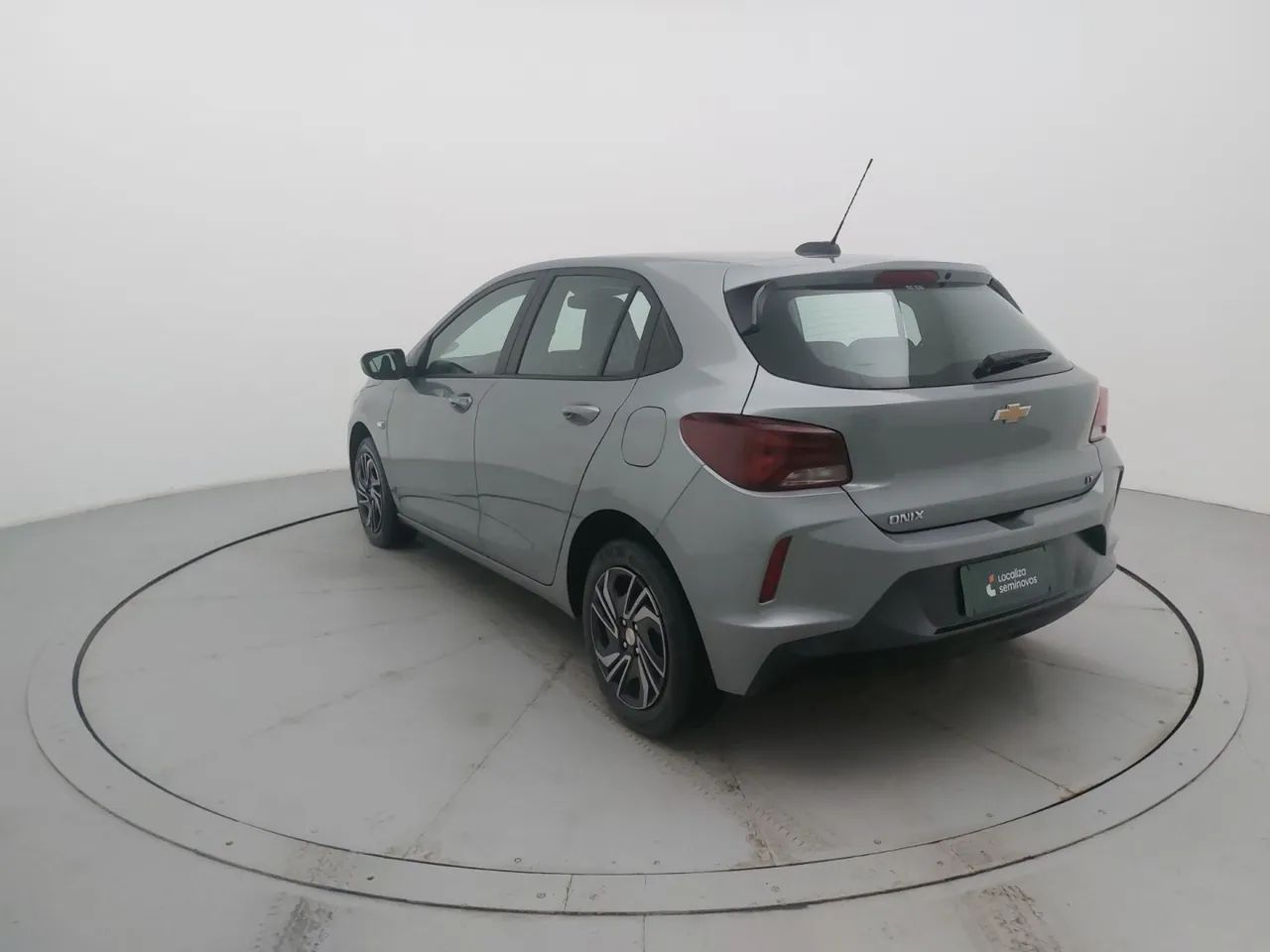 Chevrolet Onix Hatch LT 1.0 12V Flex Mec. 4P, foto 3 de 18
