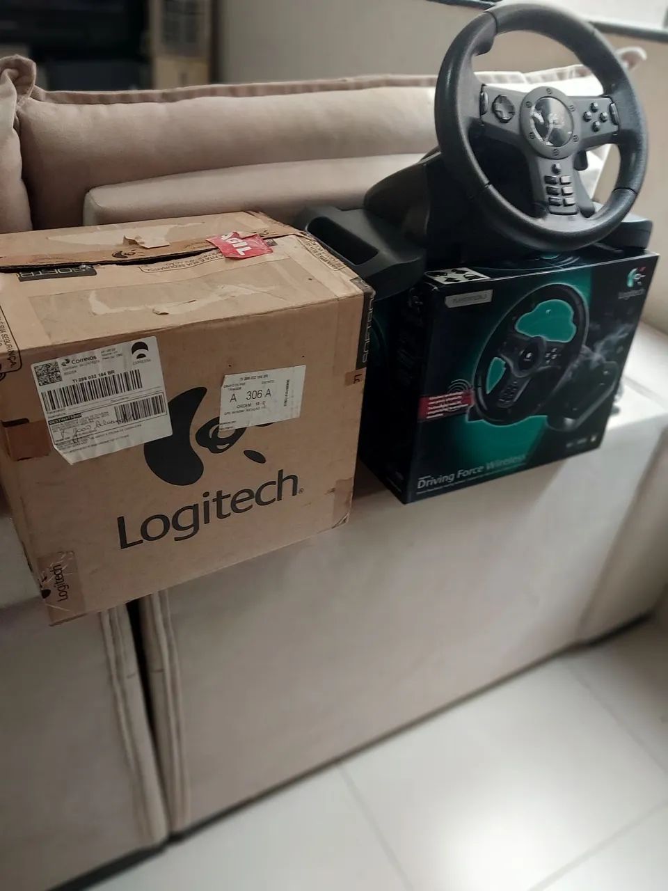 Volante logitech  - Foto 3