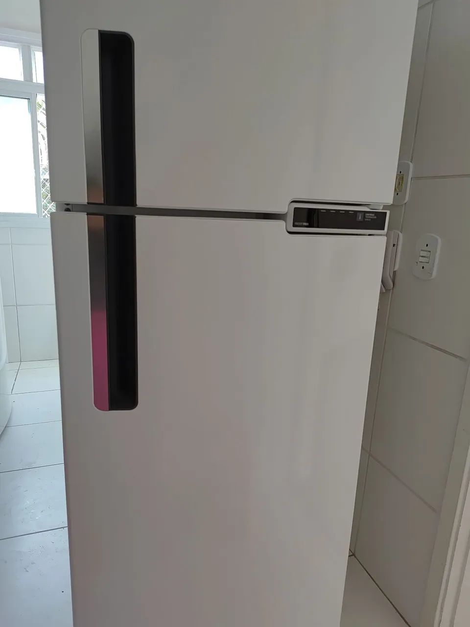 Geladeira semi nova