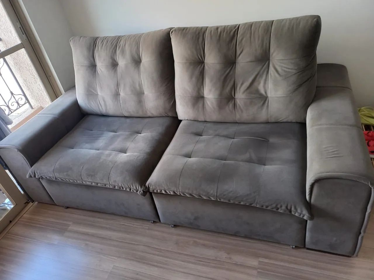 Sofá Suede 2 Lugares Reclinável Retrátil Com Molas Ensacadas