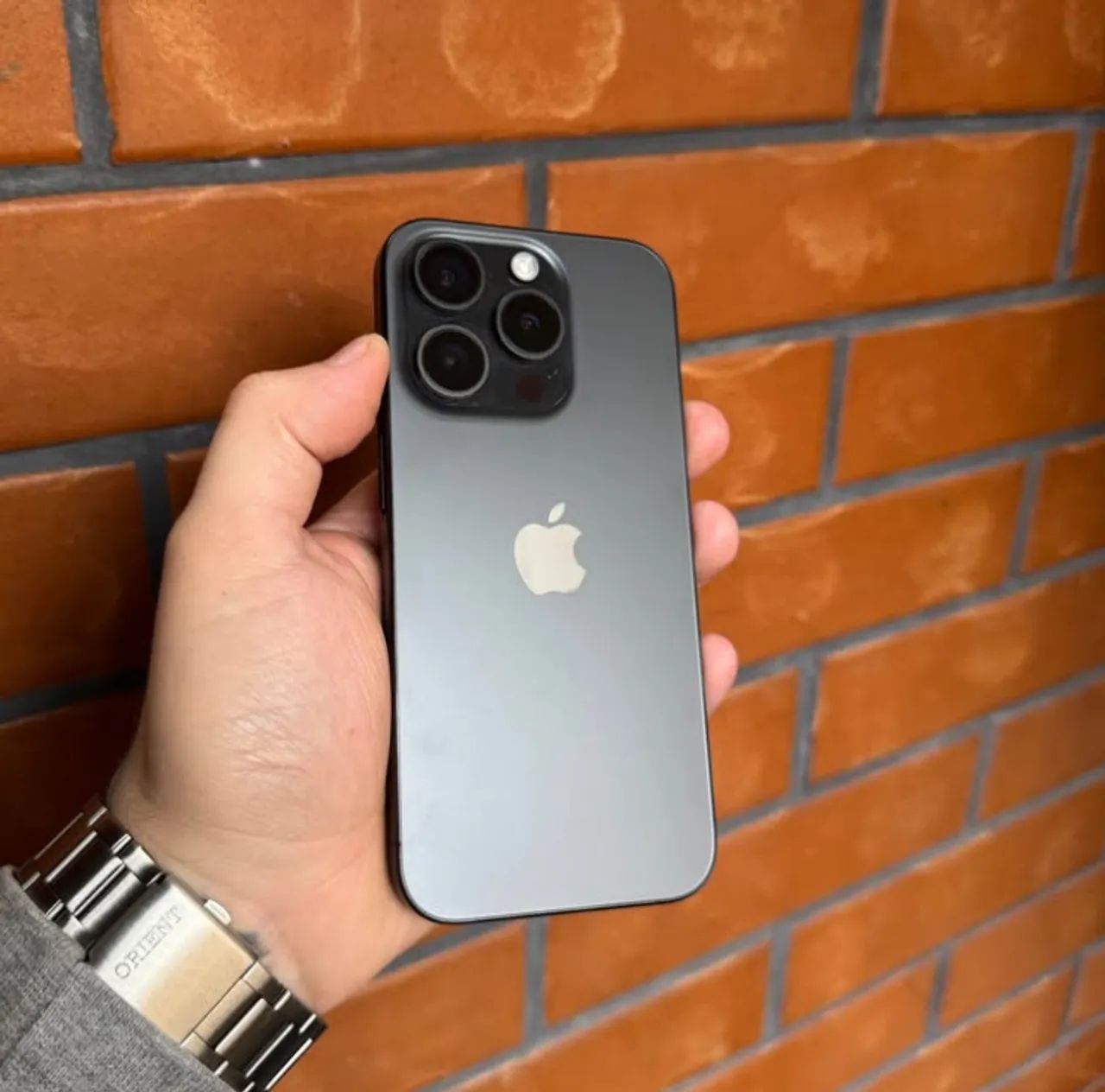 iPhone 15 PRO 