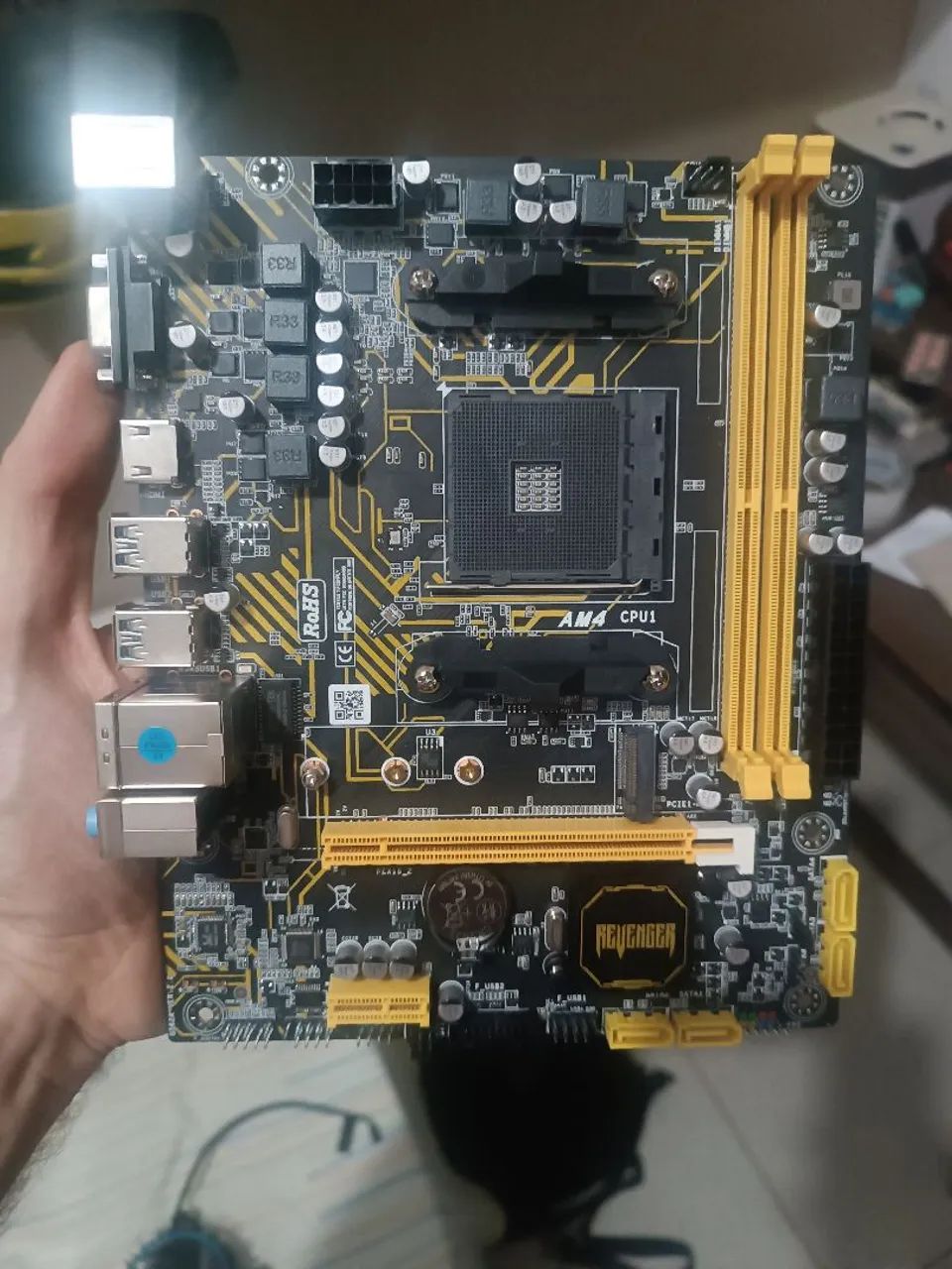 A520 revenger AM4