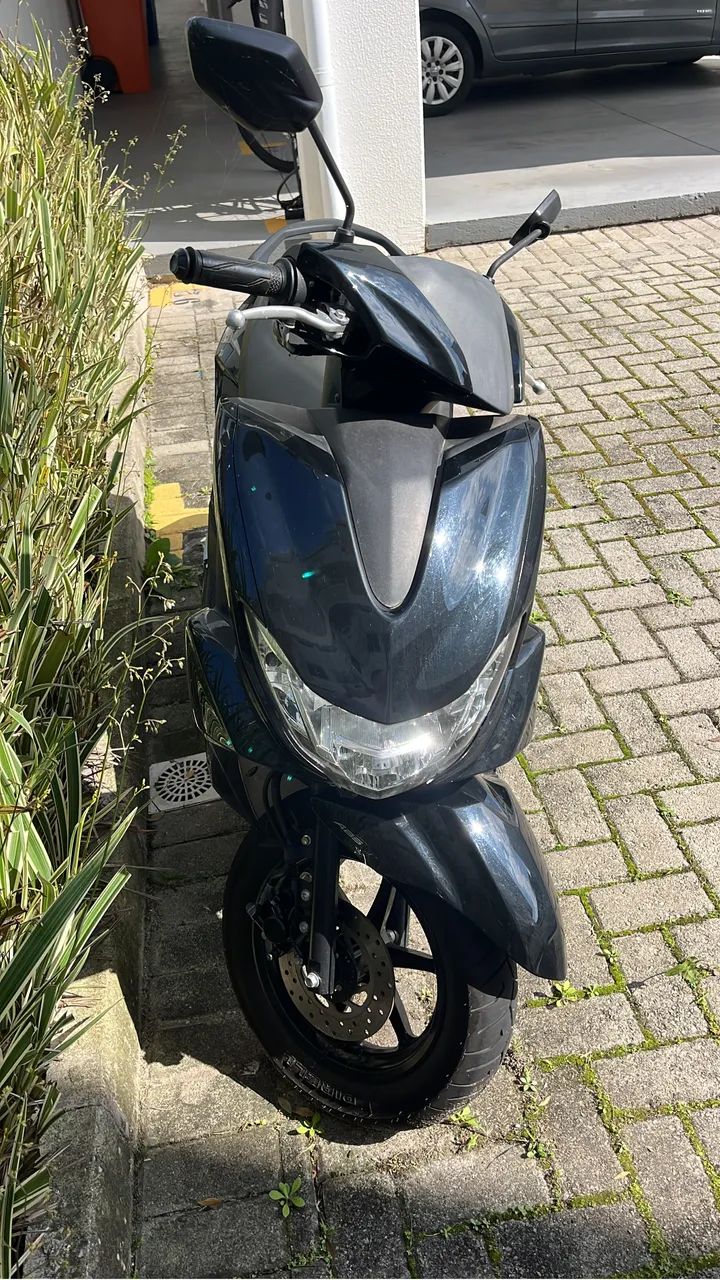 Yamaha fluo 2024 com 3mil km - Foto 3