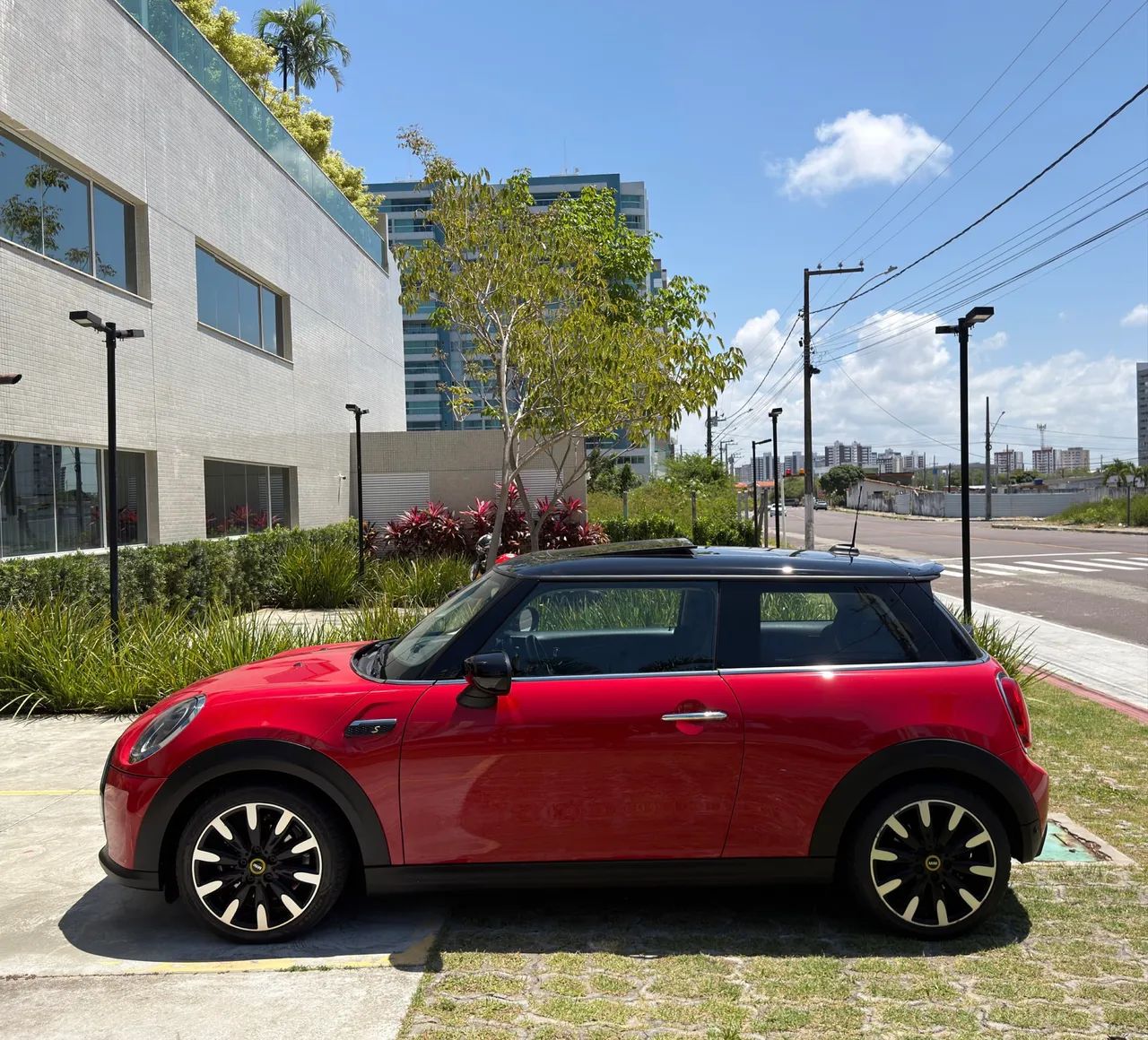 Mini Cooper SE Exclusive 3P (elétrico) 2022 - Foto 5