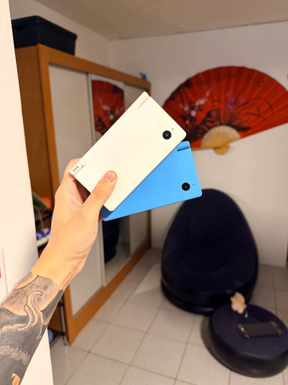 2 NINTENDOS DSI - BRANCO E AZUL - Foto 3