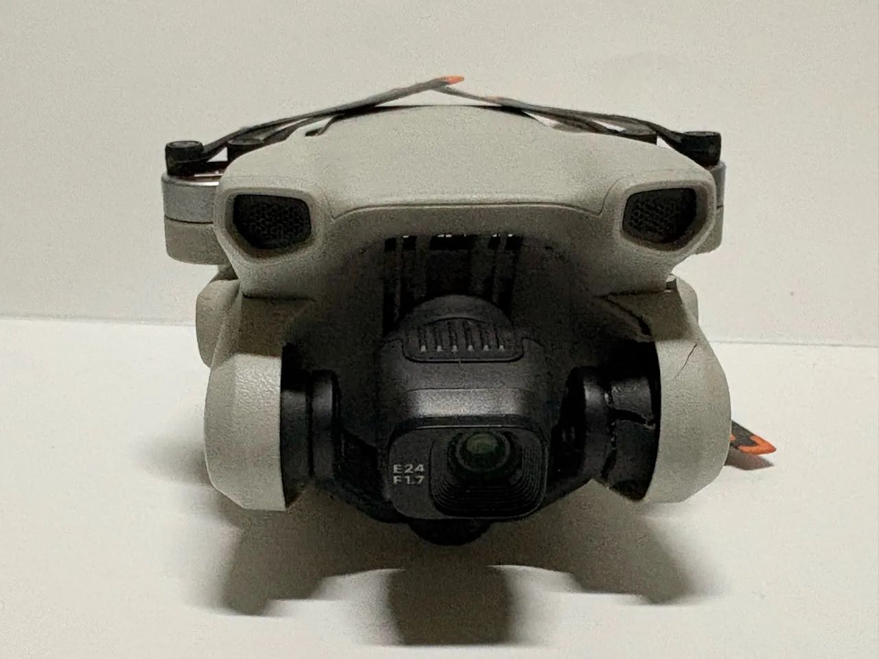 DJI Mini 3 Fly More Combo Plus + Controle com Tela  - Foto 2