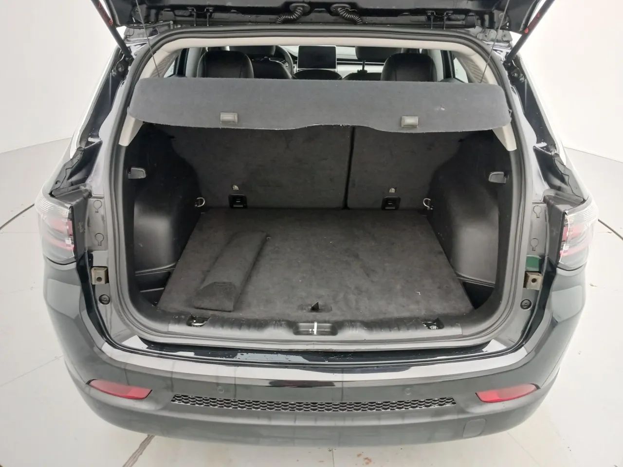 Jeep Compass LONG. T270 1.3 TB 4x2 Flex Aut., foto 9 de 18