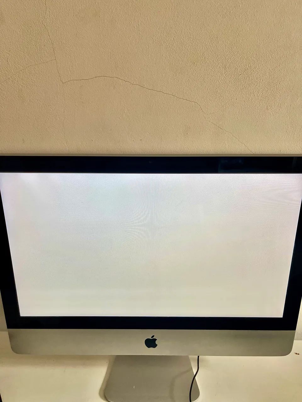 iMac Apple 21.5 i5 + SSD 480GB + 16GB RAM - Computadores e
