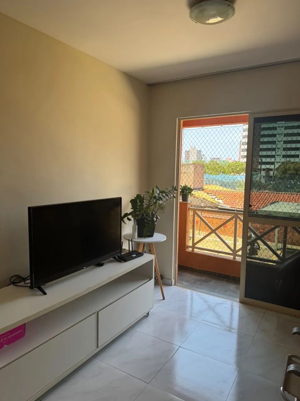 Quarto para alugar em apartamento 3/4 - Foto 2