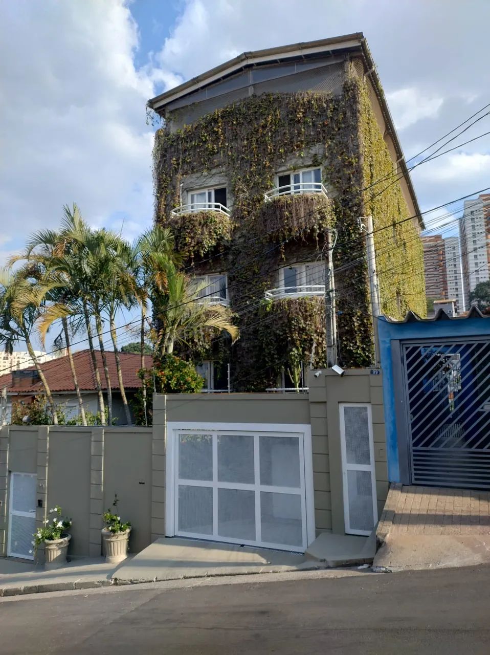 Casa para venda em Vila Morse com 9 quartos, sendo 3 suítes, 643m²