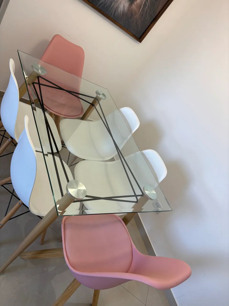 VENDO MESA DE VIDRO C/ 4 CADEIRAS EM ÓTIMO ESTADO