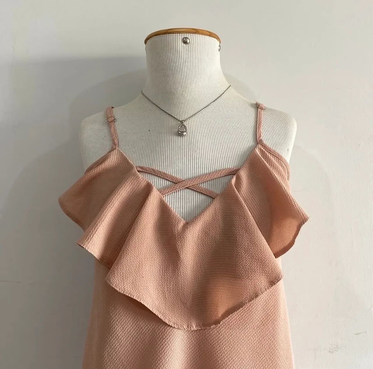 Blusa de alcinha com babado - Foto 2