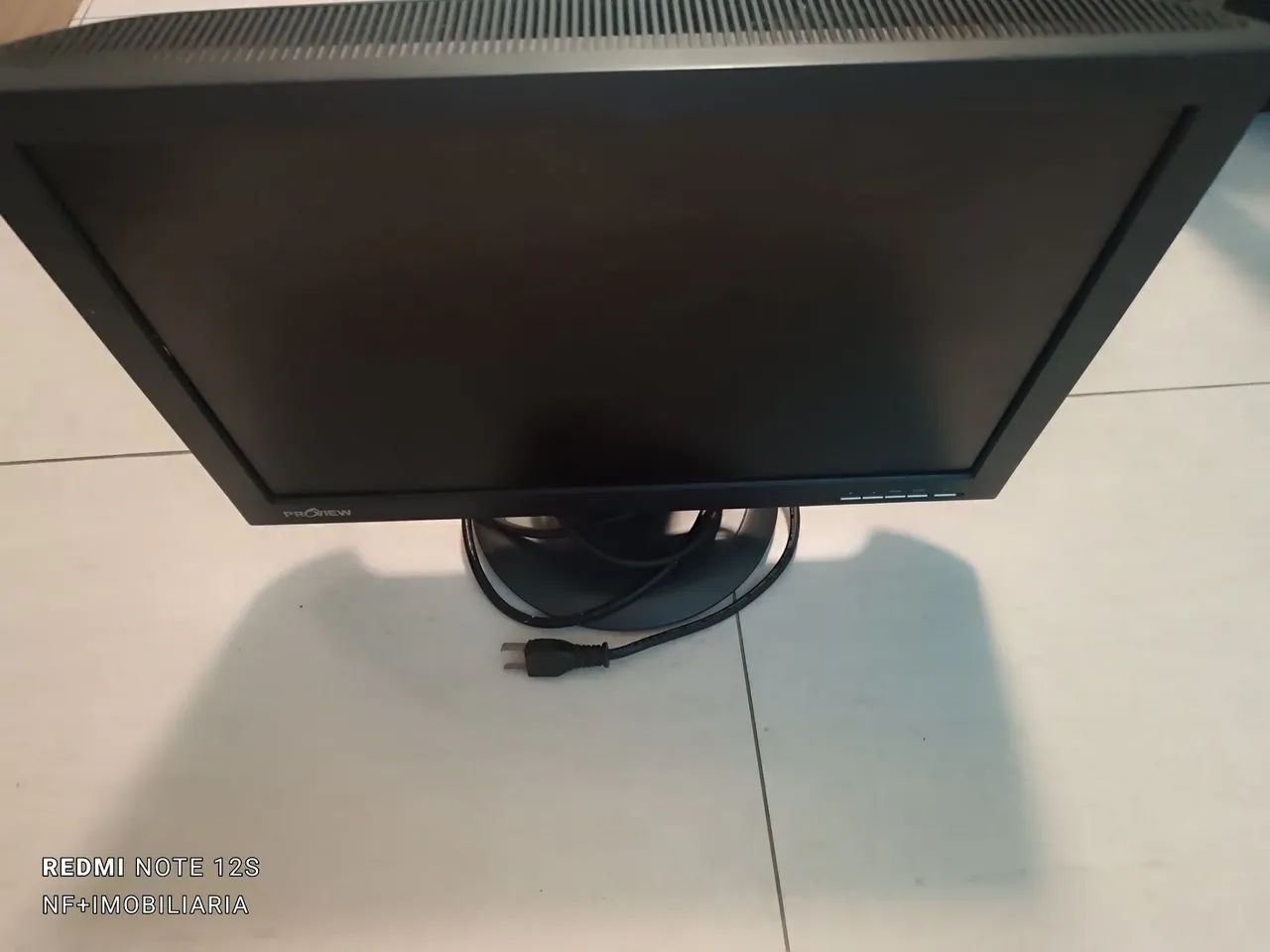 Monitor 19 polegadas liga e desliga - defeito - Foto 2