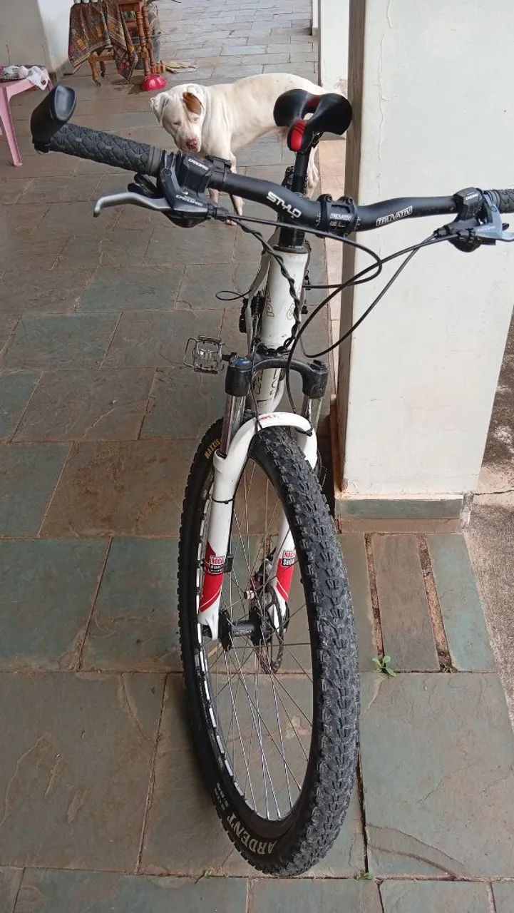 Bike aro 29 Caloi comando Deore  - Foto 2