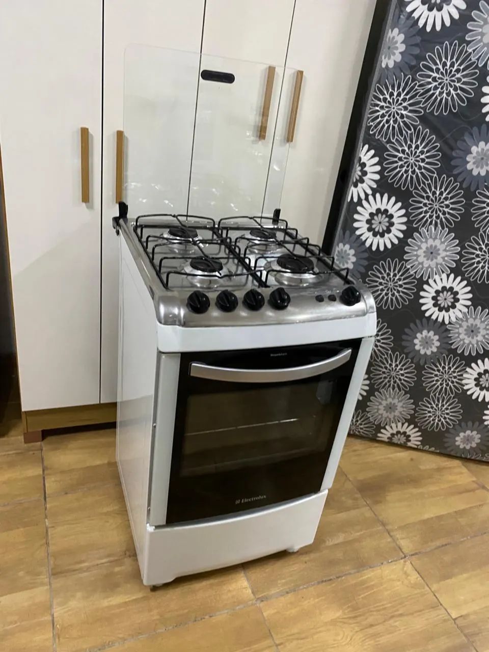 Fogão Eletrolux 4 bocas branco funcionando perfeitamente  - Foto 2