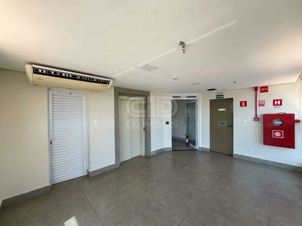 Sala Comercial com 400m² no Edifício Perolina - Foto 4