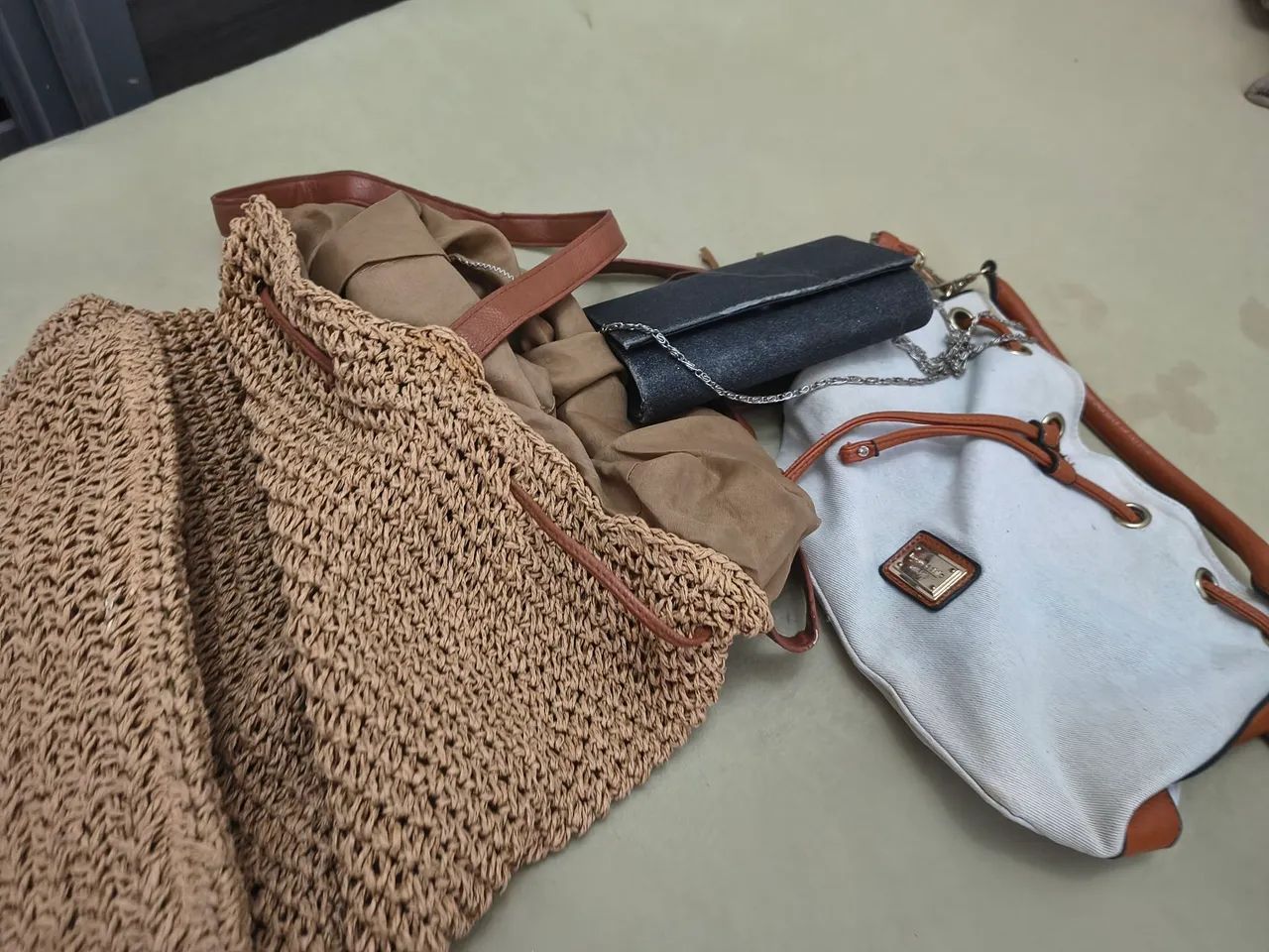 Lote de roupas - Foto 4