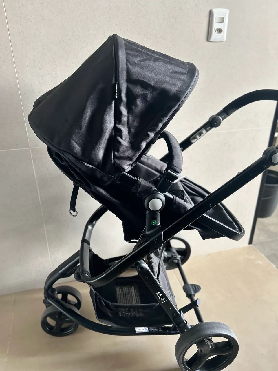 Conjunto Carrinho de Bebê + Bebe conforto Sfaty - Foto 4