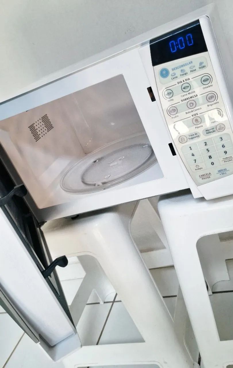Microondas Electrolux 20 Litros - Foto 4