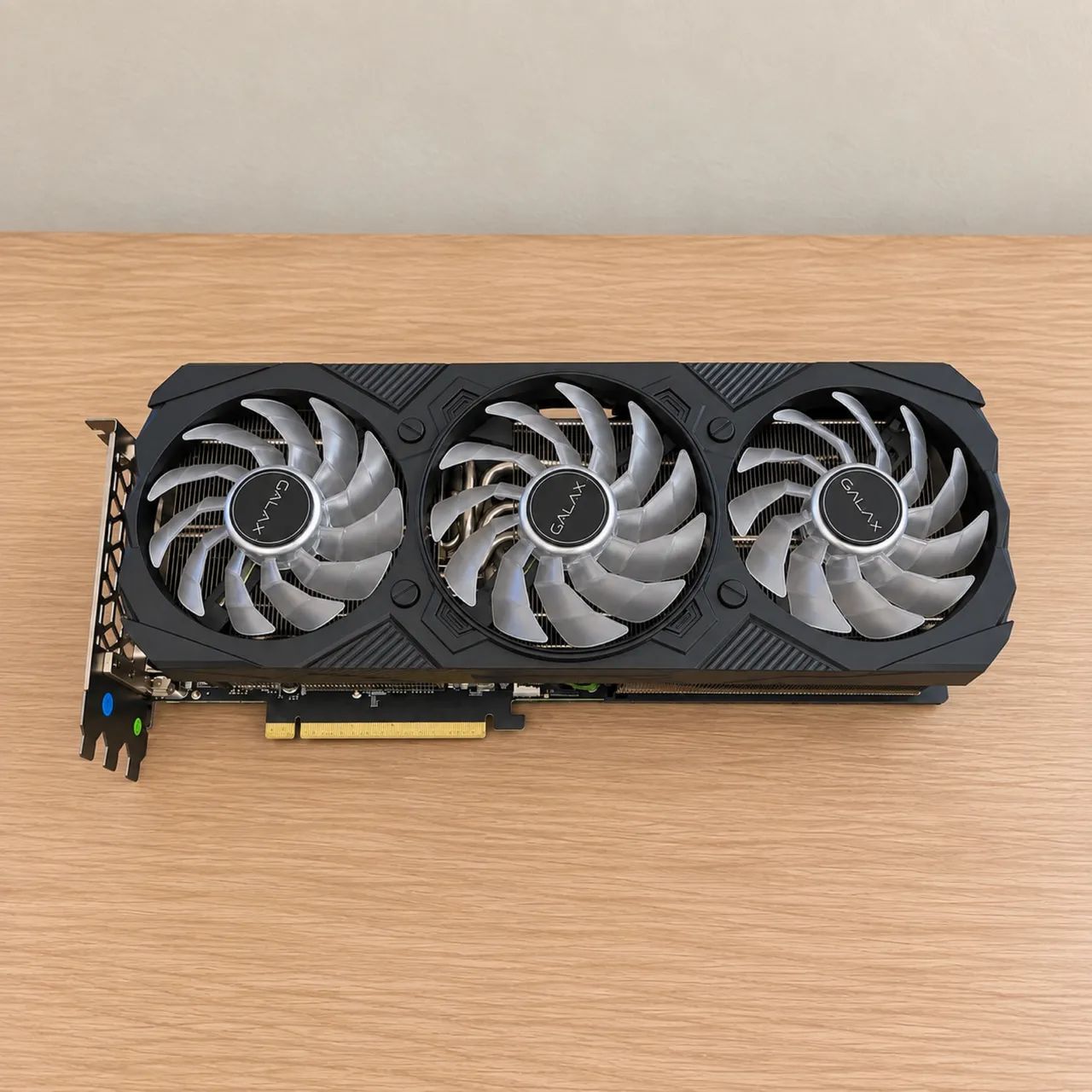 RTX 4070 GALAX 12GB - Foto 2