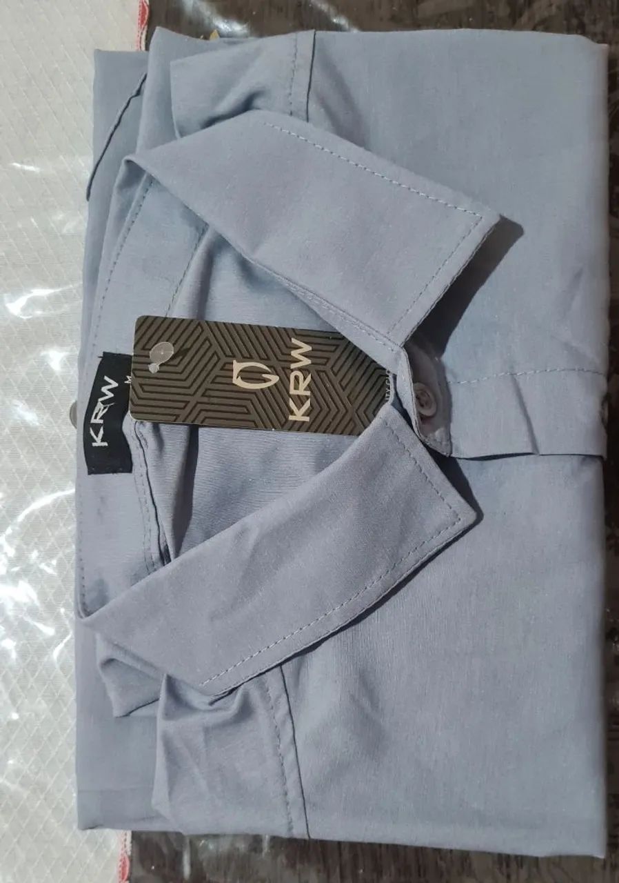 02 Camisas de manga curta e longa masculino! - Foto 2
