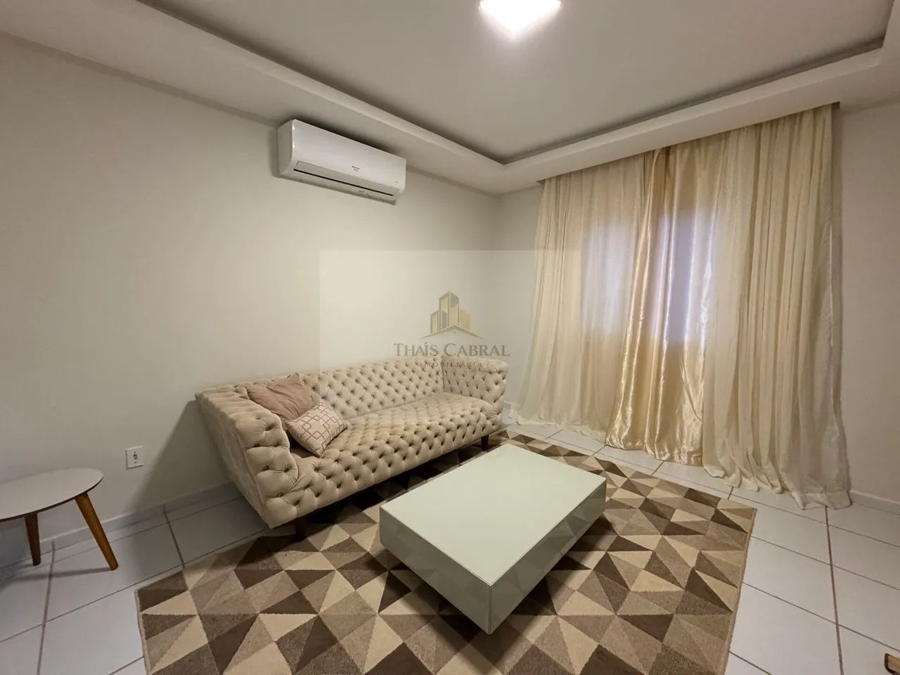 Casa mobiliada - Condominio fechado