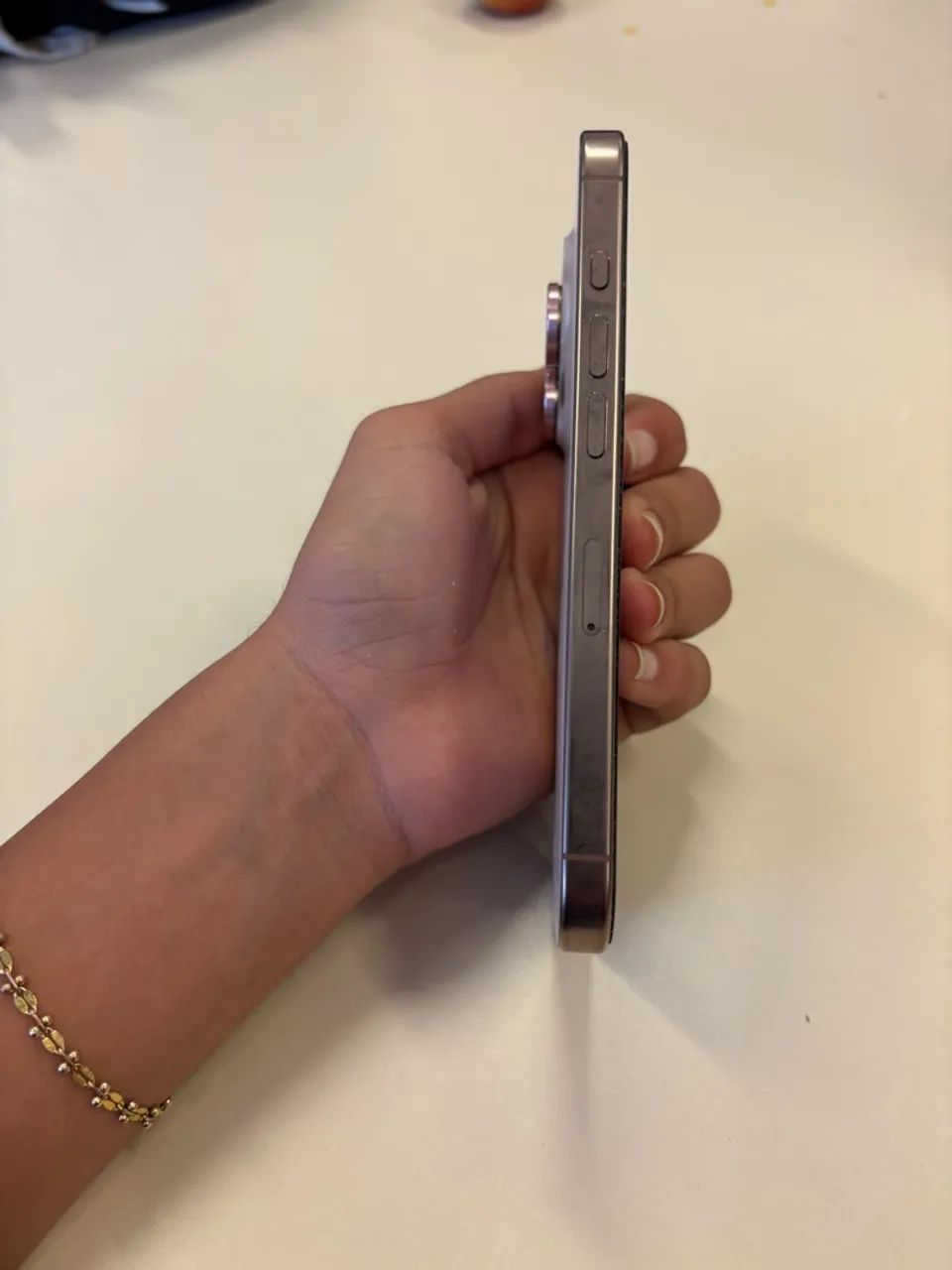 iPhone 16 Pro  - Foto 3