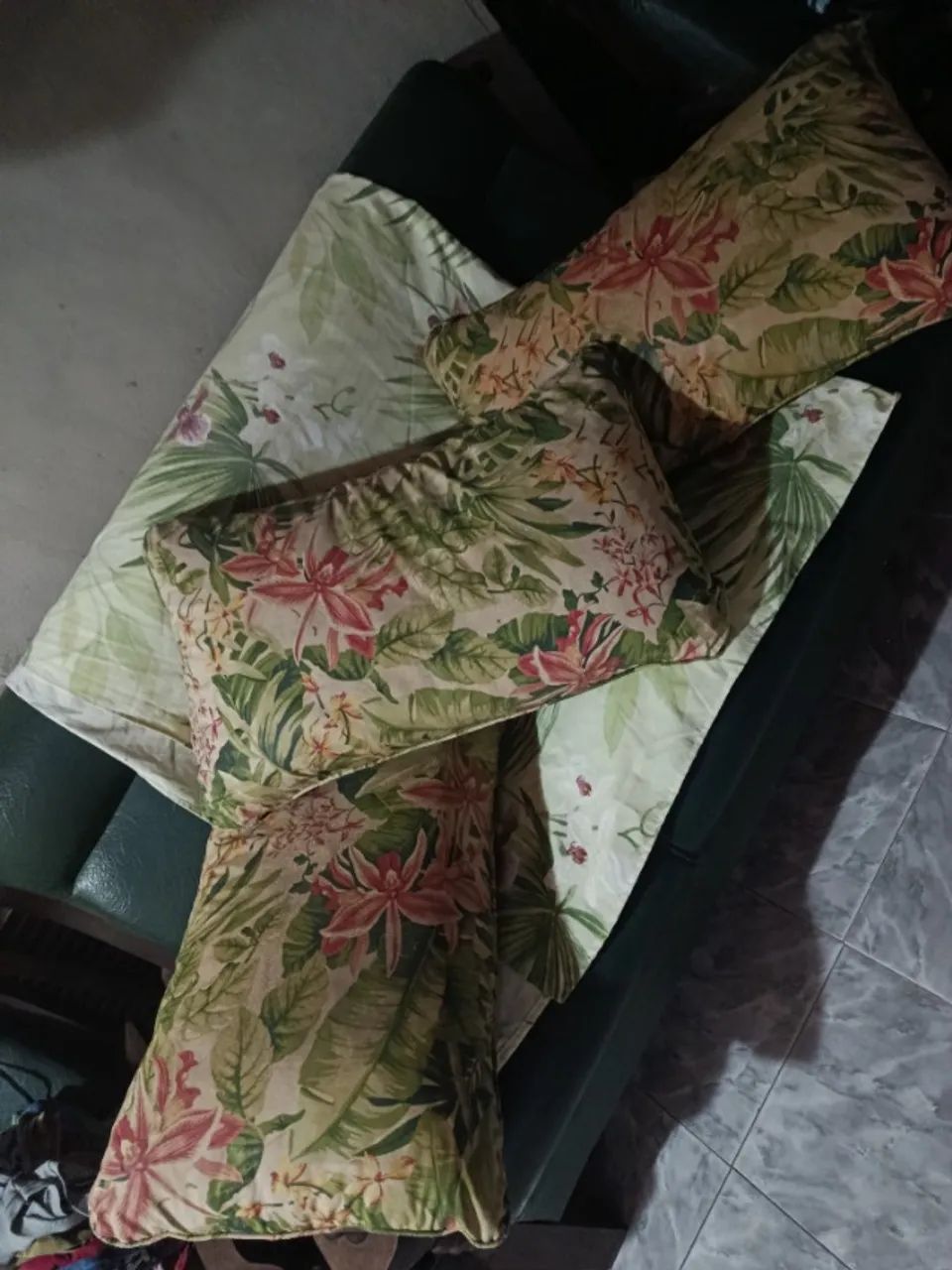 CONJUNTO DE SOFÁ MADEIRA MACIÇA  - Foto 2