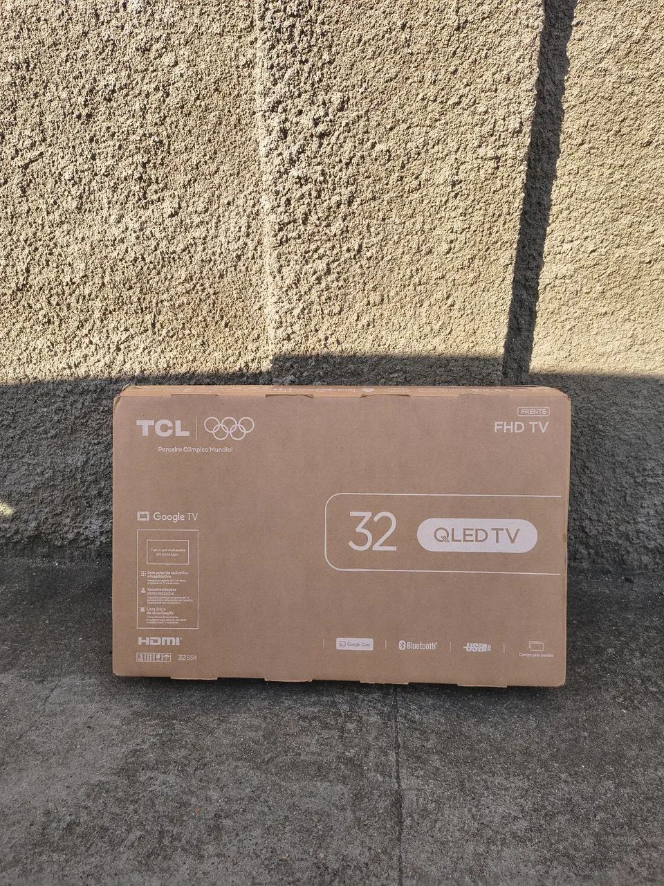 Smart Tv TCL 32 POLEGADAS QLED / Lacrada / Com nota fiscal / Garantia de 1 ano